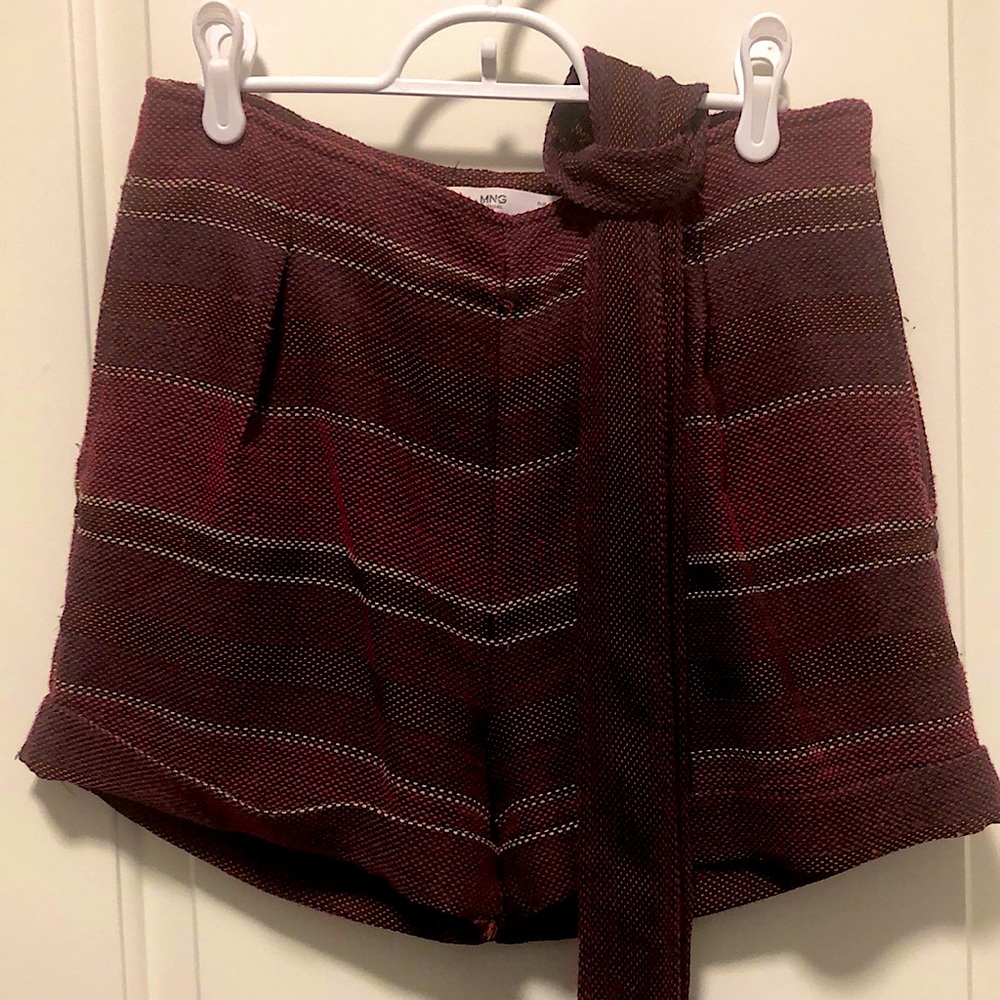Higher waisted belted twill shorts